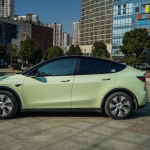 Ravoony Plus Gloss Avocado Green Car Vinyl Wrap