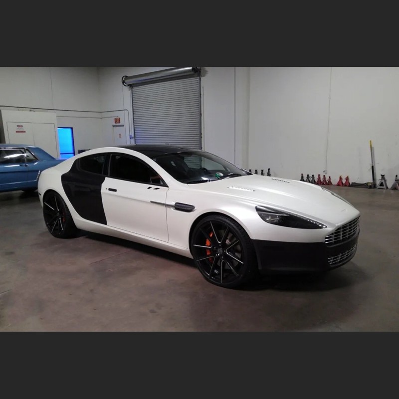 Ravoony Plus Satin White Car Wrap