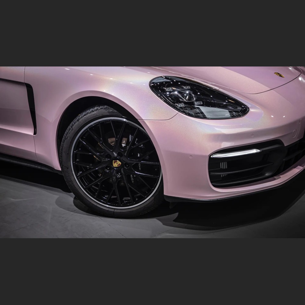 Ravoony Plus Gloss Laser Light Pink Car Wrap