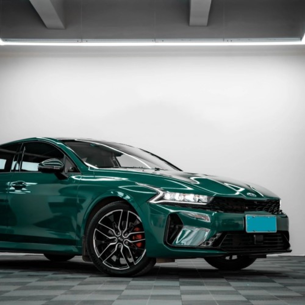 Ravoony Plus PET Audi Gloss Goodwood Green Vinyl Car Wrap