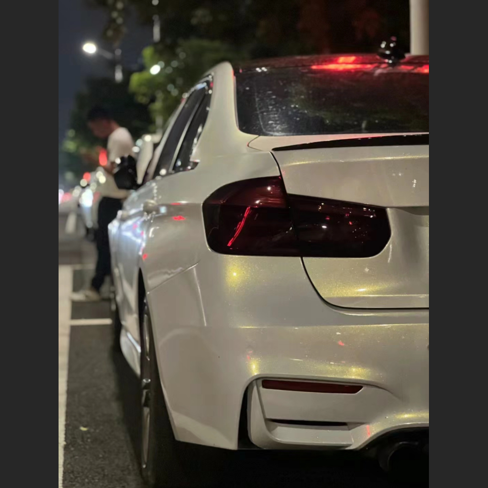 Ravoony Plus Glossy Diamond Gold White Car Wrap