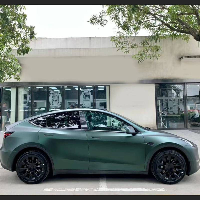 Ravoony Plus Ultra-Matte Diamond Green Car Wrap