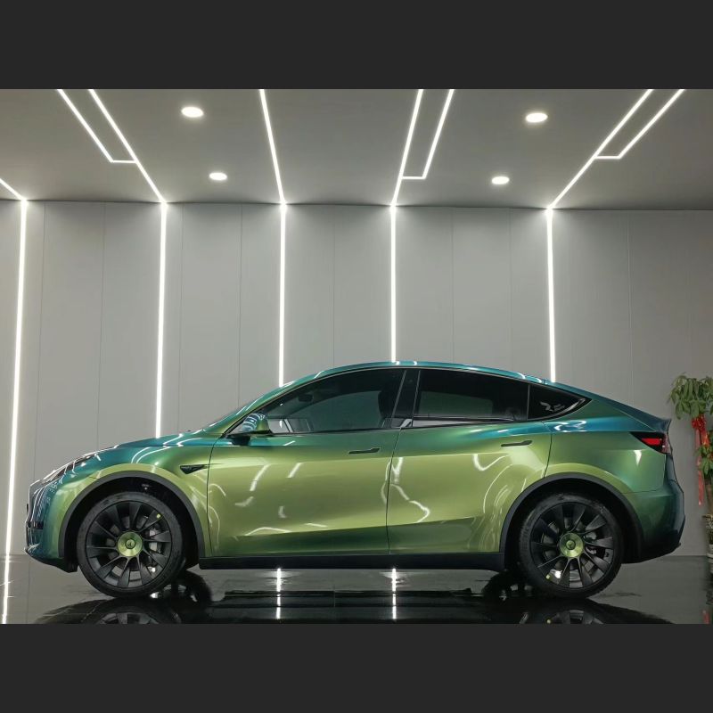 Ravoony Plus Glossy Chameleon Spring Green Car Wrap