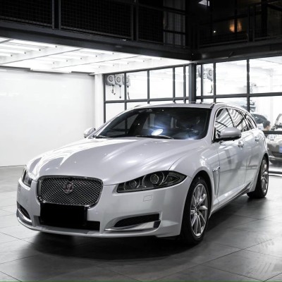 Ravoony Plus Gloss Shell White Car Wrap 02