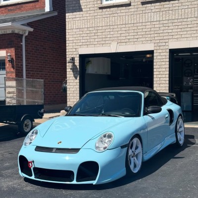 Ravoony Plus Glossy Crystal Glacier Blue Car Wrap 01