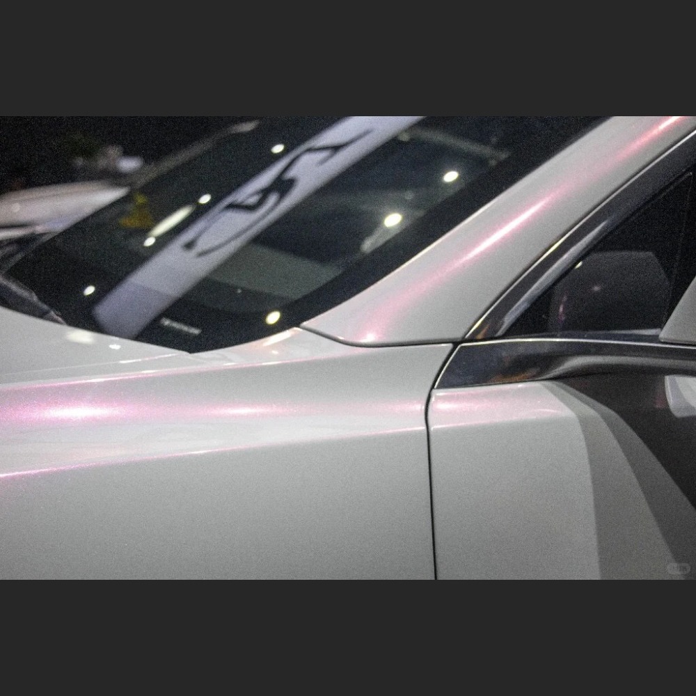 Ravoony Plus Gloss Diamond Pink White Car Wrap