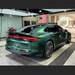 Ravoony Plus PET Glossy Metallic Emerald Green Car Wrap
