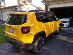 Ravoony Plus Gloss Sunflower Yellow Vinyl Wrap review Ha Cao 01