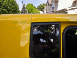 Ravoony Plus Gloss Sunflower Yellow Vinyl Wrap review Ha Cao 03