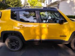 Ravoony Plus Gloss Sunflower Yellow Vinyl Wrap review Ha Cao 02