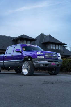 Ravoony Plus Glossy Fluorescent Purple Car Vinyl Wrap review Juliette Charbonnier