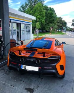 Ravoony Plus Gloss Orange Car Wrap review Cain Weiser