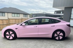 Ravoony Plus Gloss Aston Martin Vintage Pink Vinyl Car Wrap review Joselin Ch. Garcia 01