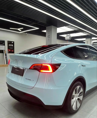 Ravoony Plus Glossy Crystal Glacier Blue Car Wrap review Laresia Fleming 02