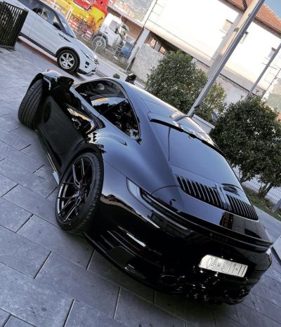 Ravoony Plus PET High Gloss Black Car Wrap review Daniela Andrisan