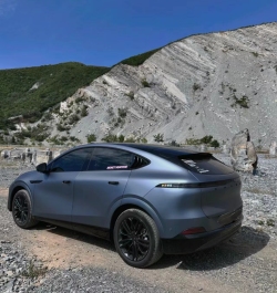   Ravoony Plus Ultra-Matte Blue Grey Car Wrap review Adam Kashwa 01