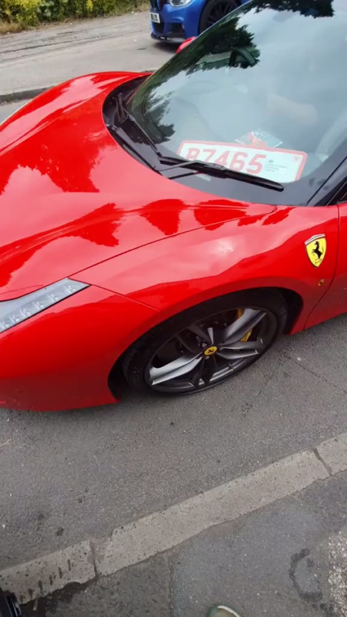 Ravoony Plus Glossy Crystal Ferrari Red Vinyl Car Wrap review Antoni Dettlaff