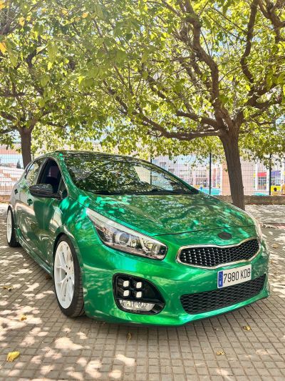Ravoony Plus PET Gloss Paint Metallic Isle Of Man Green Car Vinyl Wrap review Raquel Dickerson