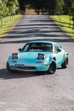 Ravoony Plus Glossy Crystal Light Blue Car Vinyl Wrap review DJ Beck 01