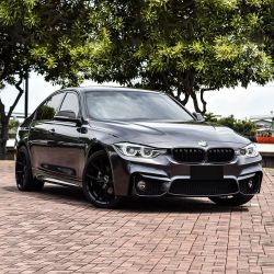 Ravoony Plus Glossy Crystal Black Car Vinyl Wrap review Derek Tsan