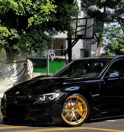 Ravoony Plus Glossy Crystal Black Car Vinyl Wrap review braden west