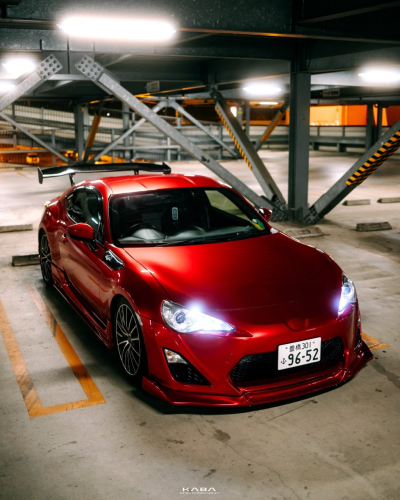 Ravoony Plus Gloss Metallic Vampire Red Vinyl Car Wrap review Thais Andako 00