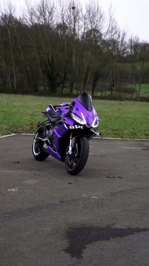 Ravoony Plus Glossy Explosion Purple Car Vinyl Wrap review icon_.07 02