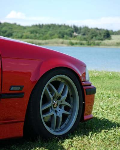 Ravoony Basic Gloss Metallic Vampire Red Vinyl Car Wrap review nikolina_pavletic 05