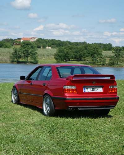 Ravoony Basic Gloss Metallic Vampire Red Vinyl Car Wrap review nikolina_pavletic 07