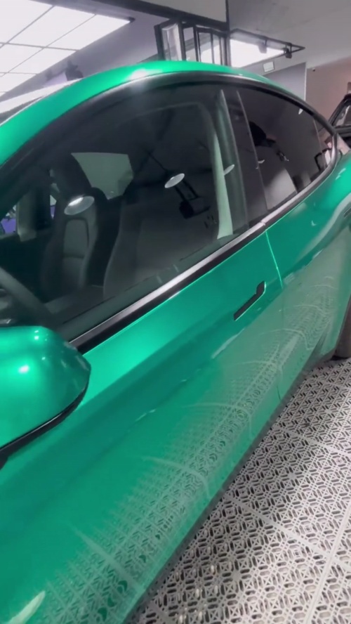 Ravoony Plus Metallic Paint Emerald Green Car Vinyl Wrap review Molly